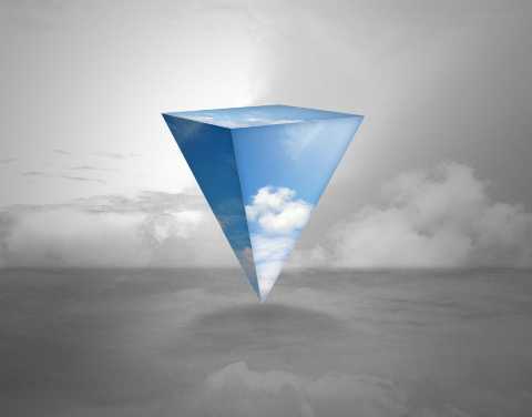 triangle-nuage_ciel_illustration_pretexte