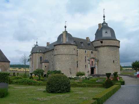 chateau-lavaux-sainte-anne-illustration-pretexte-parafoudre-farcc