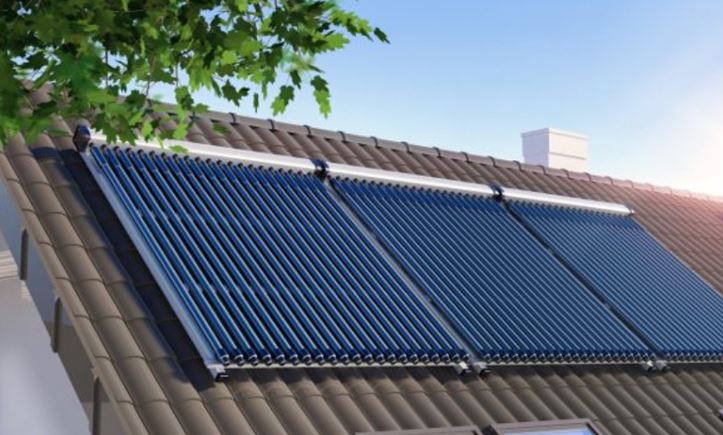 APERE-HAVEAUX-Christophe-panneaux-solaires-thermiques-sur-toiture