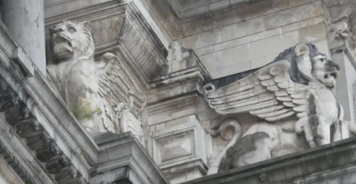 Gilles-Carnoy-palais-de-justice-Bruxelles-detail-zoom