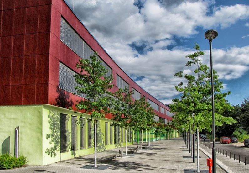 batiment_scolaire_Darmstadt_Allemagne_Pixaba