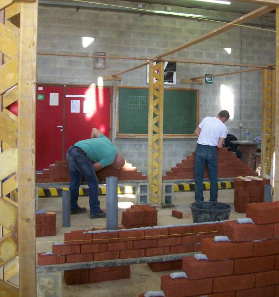 atelier_demo_collage_de_parement_brique
