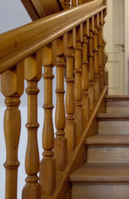 balustrade_escalier_ancien_bois